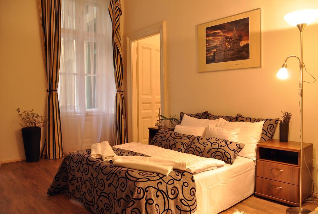 Green Terrace Apartment Budapest Room photo